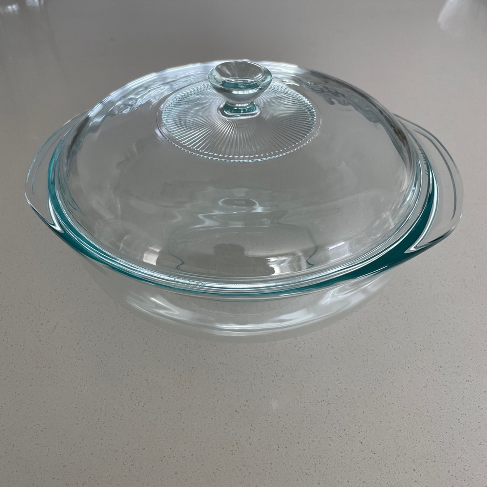 Pyrex Glass Baking Dish with Lid